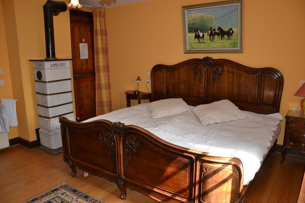 Le Neufeld Panzió Oberhaslach Szoba fotó